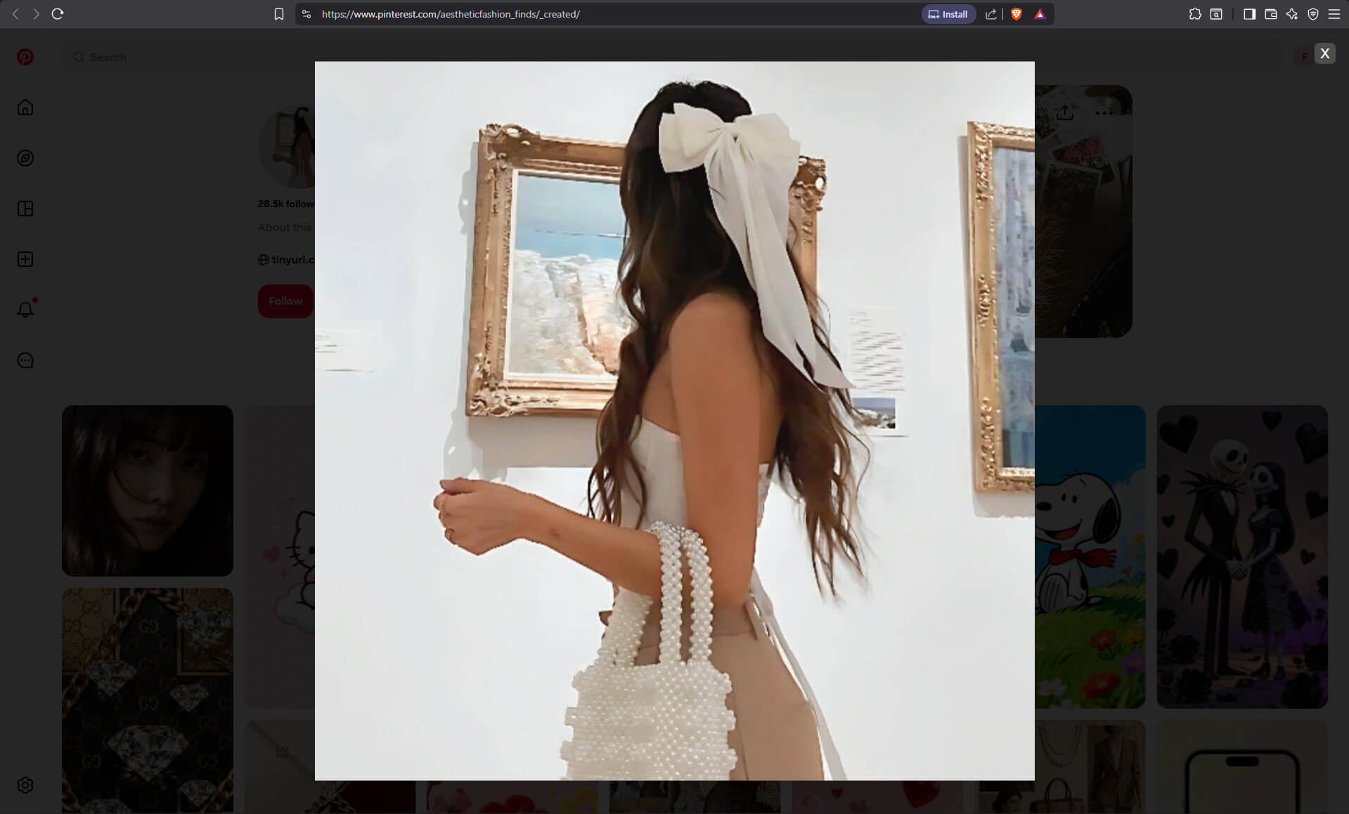 Full-size Pinterest profile picture displayed in overlay lightbox